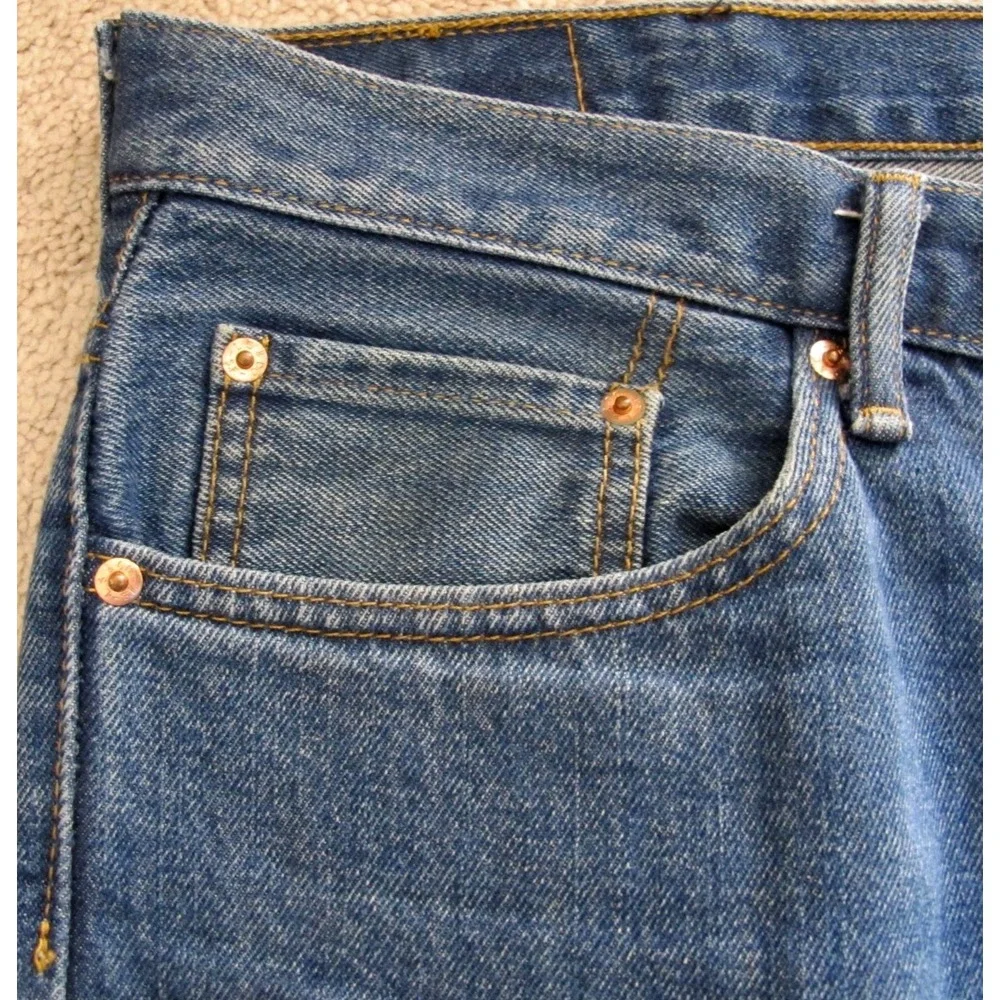 Levi's 550 Relaxed Fit Blue‎ Denim Cotton Jeans Men's Size 38 x 30